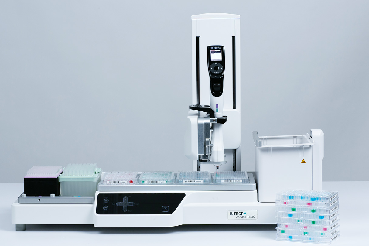 IBS Viaflo Assist Plus - Pipetting Robot with D-one module